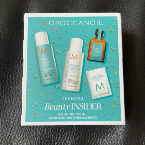 NIB Moroccanoil Haircare Set - (Hair Treatment, Shampoo Conditioner, Hand Cream) - Picture 1 of 9